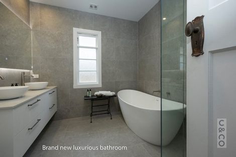 Photo of property in 29 Cambridge Road, Riverhead, 0820