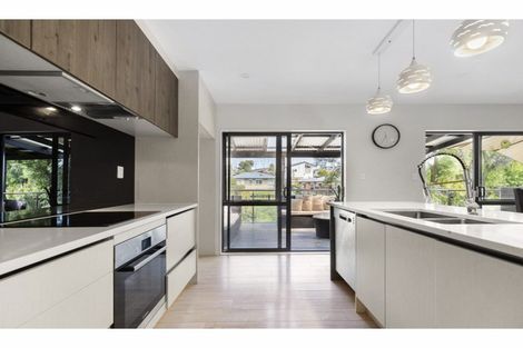 Photo of property in 22a Sabulite Road, Kelston, Auckland, 0602