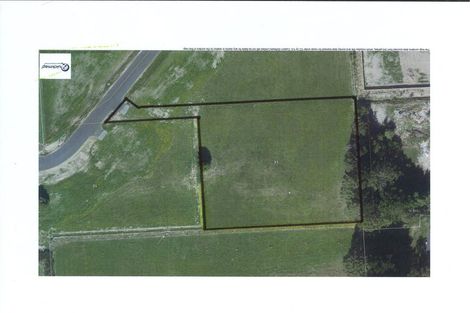 Photo of property in 14 Ochail Way, Otatara, 9879