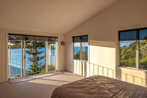 Photo of property in 23 Garratt Road, Waiheke Island, 1971