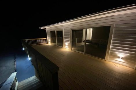 Photo of property in 48 Ocean Road, Paraparaumu Beach, Paraparaumu, 5032