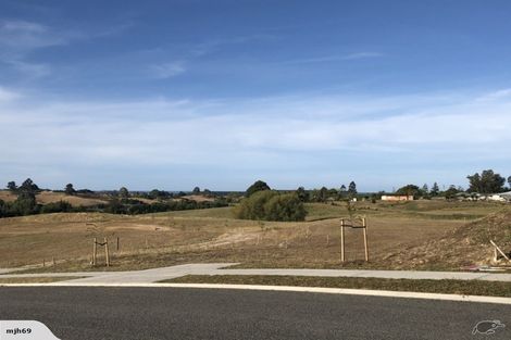 Photo of property in 12 Shirtcliff Lane, Redwood Valley, Richmond, 7081