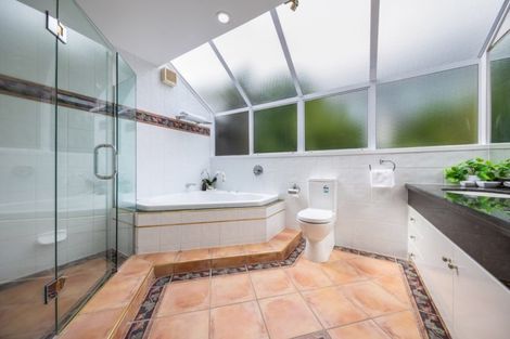 Photo of property in 5 Rangitoto View Road, Cockle Bay, Auckland, 2014