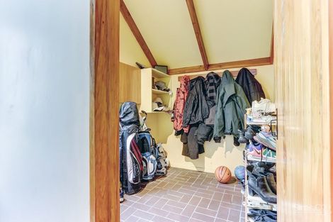 Photo of property in 235 No 2 Line, Okoia, Whanganui, 4572