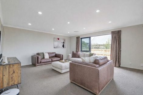 Photo of property in 4 Larlin Drive, Hawera, 4675
