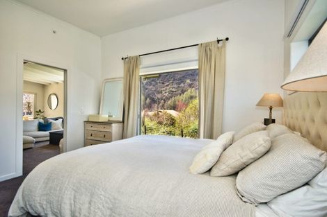 Photo of property in 15 Cornwall Street, Arrowtown, 9302