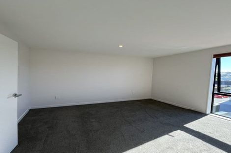 Photo of property in 17/6 Oswald Crescent, Paparangi, Wellington, 6037