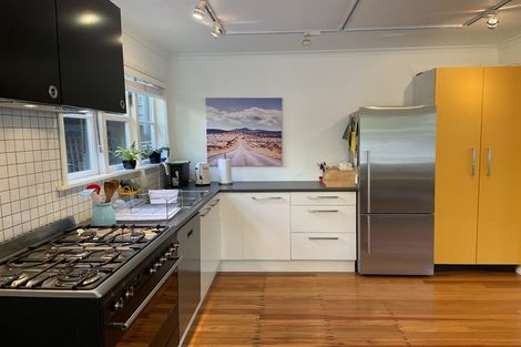 Photo of property in 66 Camperdown Road, Miramar, Wellington, 6022