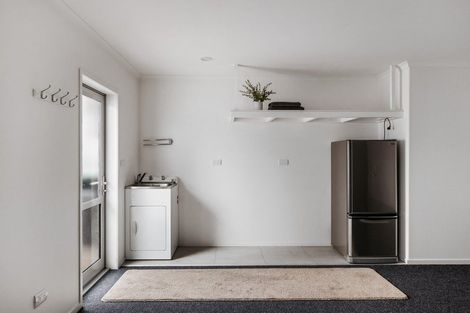 Photo of property in 16 Selliera Place, Papamoa Beach, Papamoa, 3118
