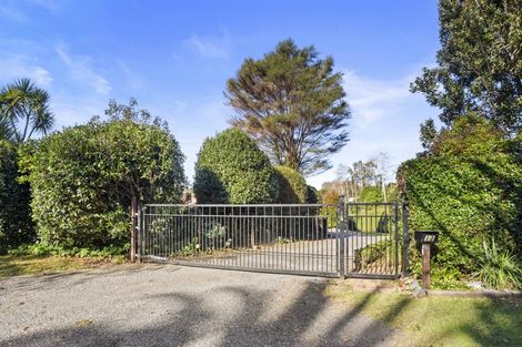Photo of property in 11 Herbert Drive, Whangamata, 3620