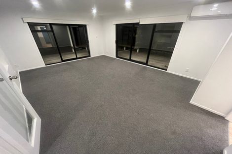 Photo of property in 2/19 Gulf Crest, Bucklands Beach, Auckland, 2012