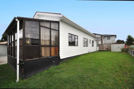 Photo of property in 12a Sturdee Road, Manurewa, Auckland, 2102