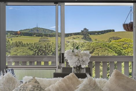 Photo of property in 8 Ranginui Road, Welcome Bay, Tauranga, 3112