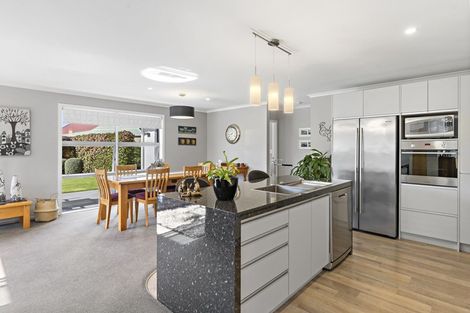 Photo of property in 61 Armstrong Avenue, Carterton, 5713