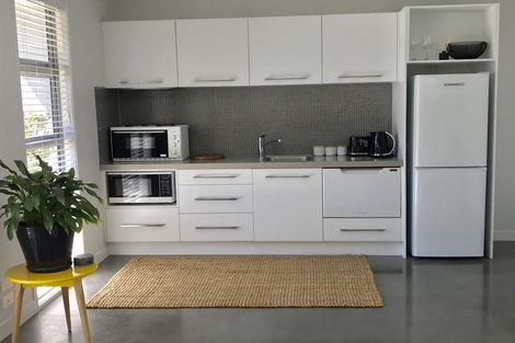 Photo of property in 292 Oceanbeach Road, Mount Maunganui, 3116