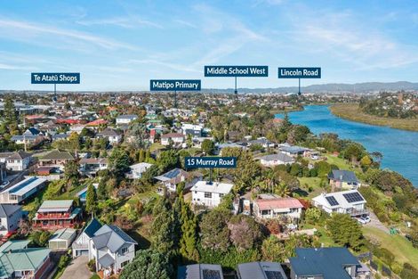 Photo of property in 15 Murray Road, Te Atatu Peninsula, Auckland, 0610