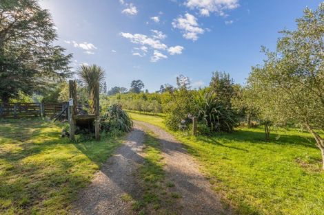 Photo of property in 28 Cemetery Road, Waipawa, 4273