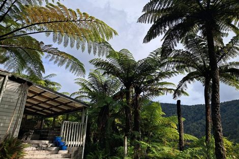 Photo of property in 30 Rata Street, Duncan Bay, Tennyson Inlet, 7195