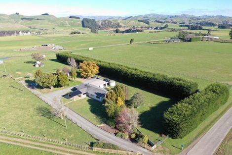 Photo of property in 1008 Cowper Road, Dannevirke, 4976