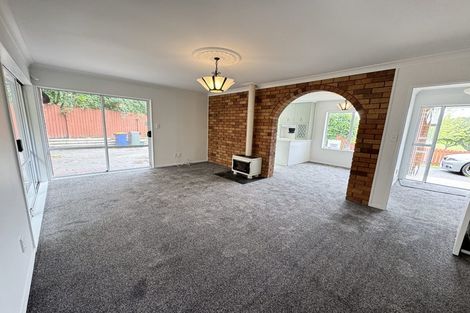 Photo of property in 6 Porter Avenue, Te Atatu South, Auckland, 0610