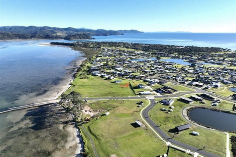 Photo of property in 130 Ti Kouka Crescent, Matarangi, Whitianga, 3592
