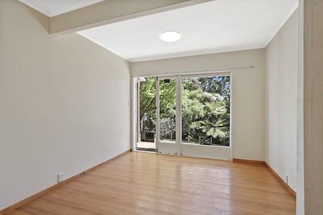 Photo of property in 39 Arapito Road, Titirangi, Auckland, 0604