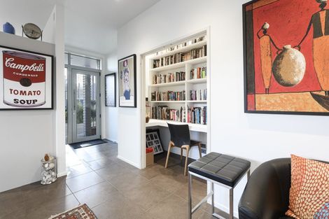 Photo of property in 30b Oceanview Road, Mount Maunganui, 3116