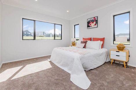 Photo of property in 29 Seagreen Avenue, Rosehill, Papakura, 2113