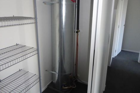 Photo of property in 20c Chetwode Grove, Newlands, Wellington, 6037