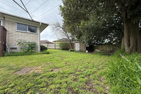 Photo of property in 2/18 Mirrabooka Avenue, Botany Downs, Auckland, 2010