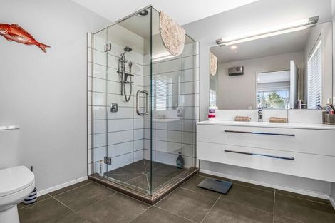 Photo of property in 2 Awa Place, Rangiora, 7400