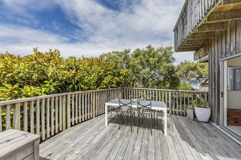 Photo of property in 58 Motuhara Road, Plimmerton, Porirua, 5026