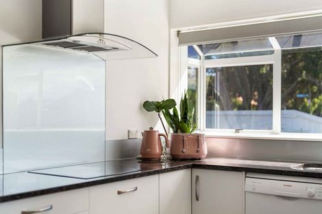 Photo of property in 21 Pacific View Road, Papamoa Beach, Papamoa, 3118