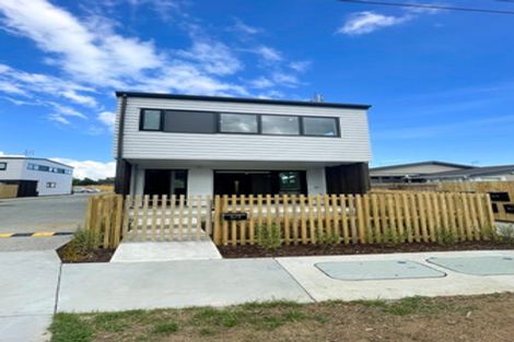 Photo of property in 3/5 Brandon Road, Glen Eden, Auckland, 0602