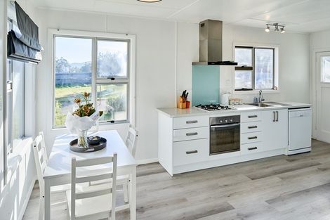 Photo of property in 15 Wright Street, Wainuiomata, Lower Hutt, 5014