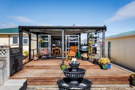 Photo of property in 69 Seabury Avenue, Foxton Beach, Foxton, 4815