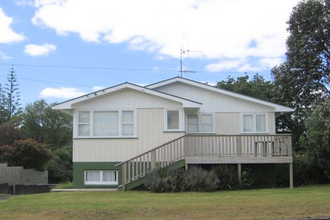 Photo of property in 49 Hillview Road, Waihi Beach, 3611