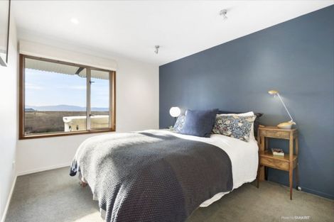 Photo of property in 42 Pukatea Street, Eastbourne, Lower Hutt, 5013