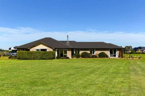 Photo of property in 36 Whitcombe Place, Darfield, 7571