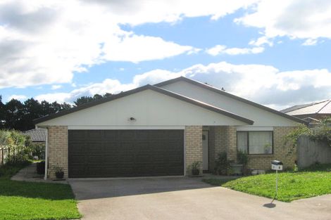 Photo of property in 4 Parkridge Way, Henderson, Auckland, 0612