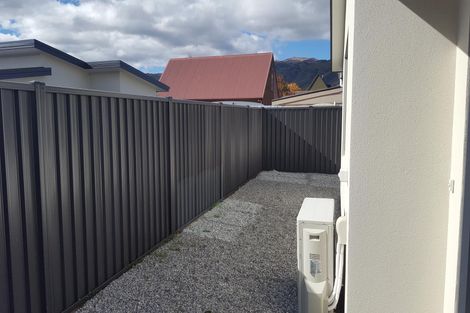 Photo of property in 2 Wicklow Street, Cromwell, 9310