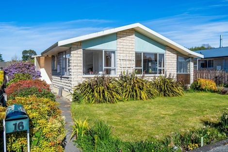 Photo of property in 16 Flatman Crescent, Geraldine, 7930