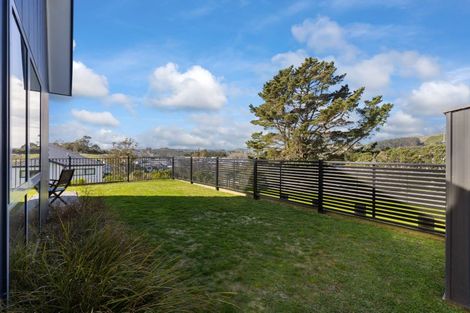 Photo of property in 8 Hokioi Drive, Kenepuru, Porirua, 5022