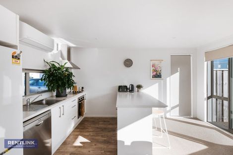 Photo of property in 31 Reynolds Place, Papamoa Beach, Papamoa, 3118