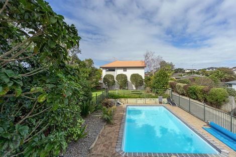 Photo of property in 6/102 Greenhithe Road, Greenhithe, Auckland, 0632