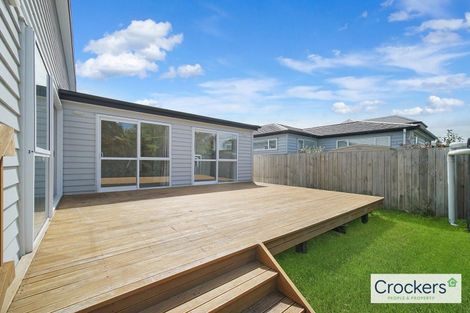 Photo of property in 16 Ararata Lane, Mangere Bridge, Auckland, 2022