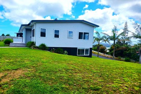 Photo of property in 2 Sunset Heights, Cable Bay, 0420