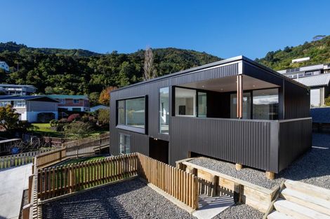 Photo of property in 12a Russell Street, Picton, 7220