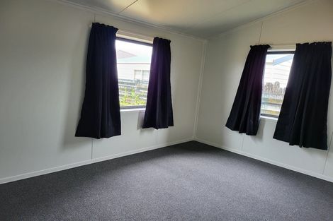 Photo of property in 67 Rhodes Drive, Kelvin Grove, Palmerston North, 4414