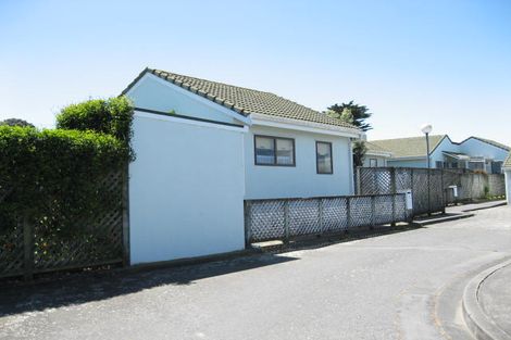 Photo of property in 7/135f Te Pene Avenue, Titahi Bay, Porirua, 5022